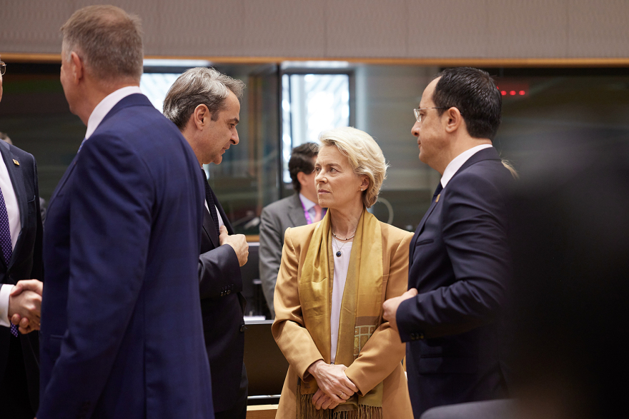 Μητσοτάκης: Η επενδυτική βαθμίδα θα μειώσει το κόστος δανεισμού - Προστατευμένες οι καταθέσεις 