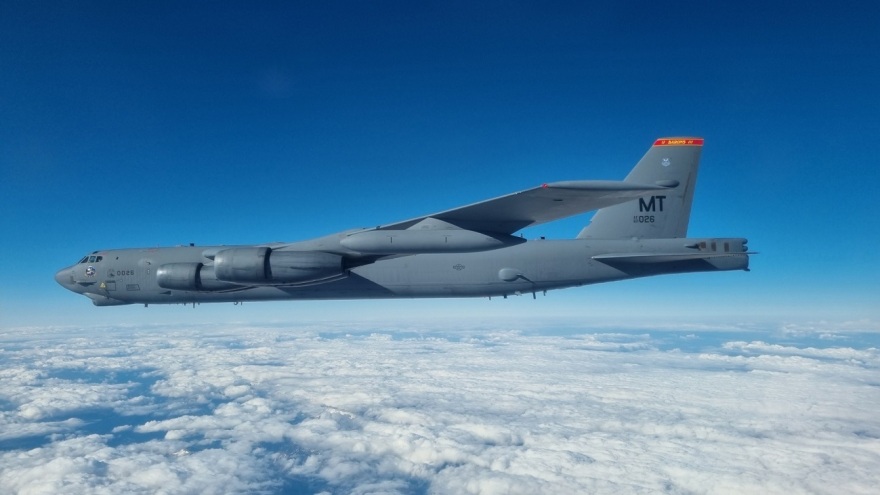 Συνεκπαίδευση των Ενόπλων Δυνάμεων με το στρατηγικό βομβαρδιστικό Β - 52 