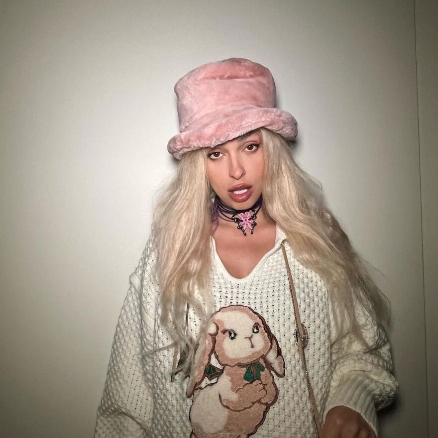 Ελένη Φουρέιρα: Δείχνει στο κοινό της την καθημερινότητά της ως εργαζόμενη μητέρα 