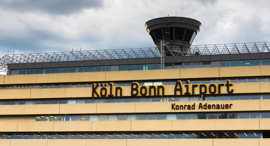 Γερμανία: 57χρονος έπεσε  με το όχημά του πάνω σε πεζούς στο αεροδρόμιο της Κολωνίας