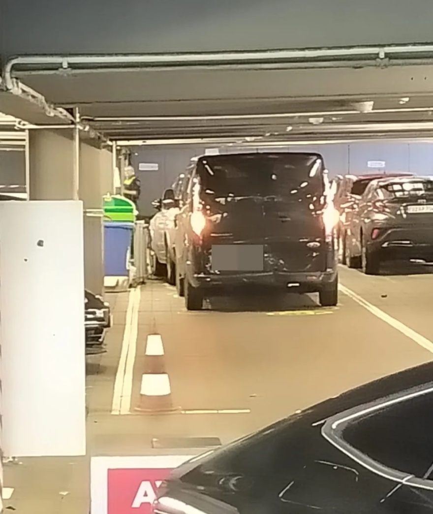 Γερμανία: 57χρονος έπεσε  με το όχημά του πάνω σε πεζούς στο αεροδρόμιο της Κολωνίας