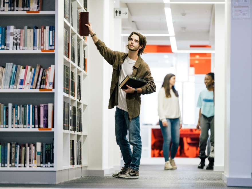 Πώς το Ευρωπαϊκό Πανεπιστήμιο Κύπρου κατάφερε να αναδείξει την Κύπρο ως κορυφαίο προορισμό σπουδών στον κόσμο