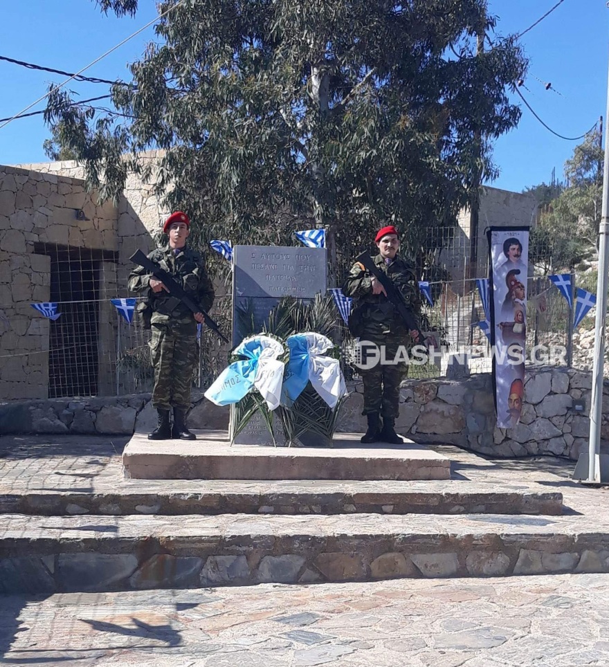 25η Μαρτίου: Συγκινητική η παρέλαση των δύο μαθητών στη Γαύδο