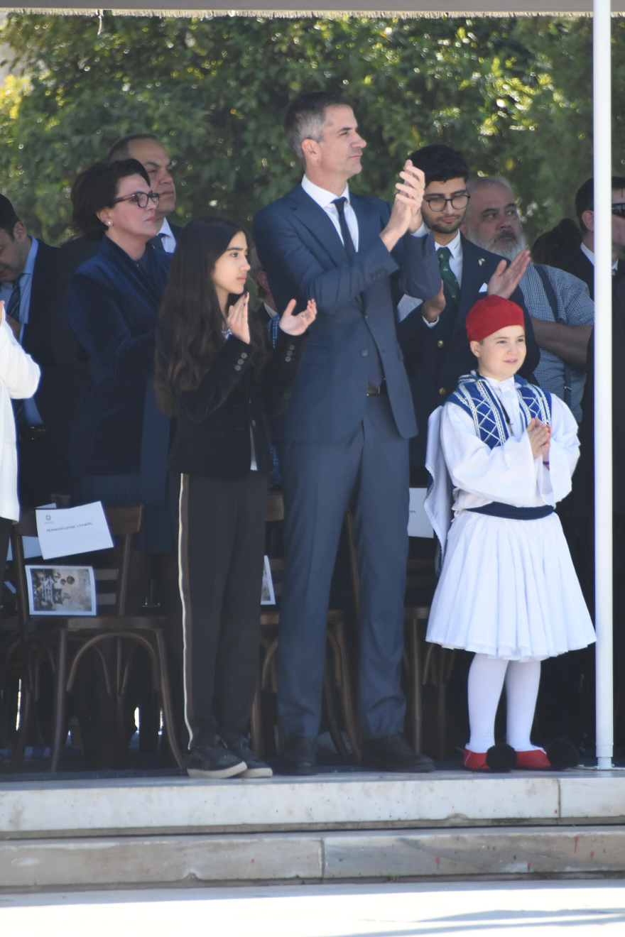 Μεγαλειώδης η στρατιωτική παρέλαση για την 25η Μαρτίου