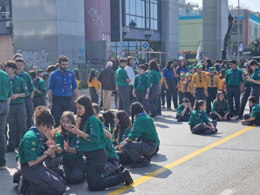 25η Μαρτίου: Ολοκληρώθηκε στη Θεσσαλονίκη η  παρέλαση - Δείτε εικόνες και βίντεο