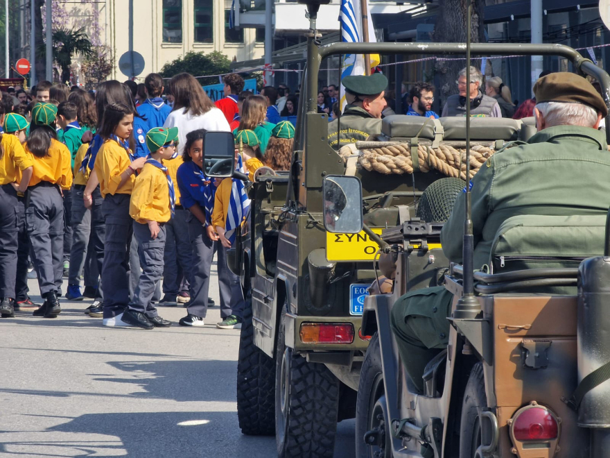 25η Μαρτίου: Ολοκληρώθηκε στη Θεσσαλονίκη η  παρέλαση - Δείτε εικόνες και βίντεο
