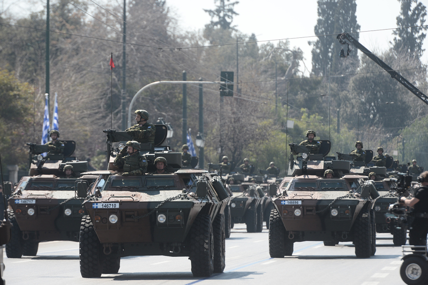 Μεγαλειώδης η στρατιωτική παρέλαση για την 25η Μαρτίου