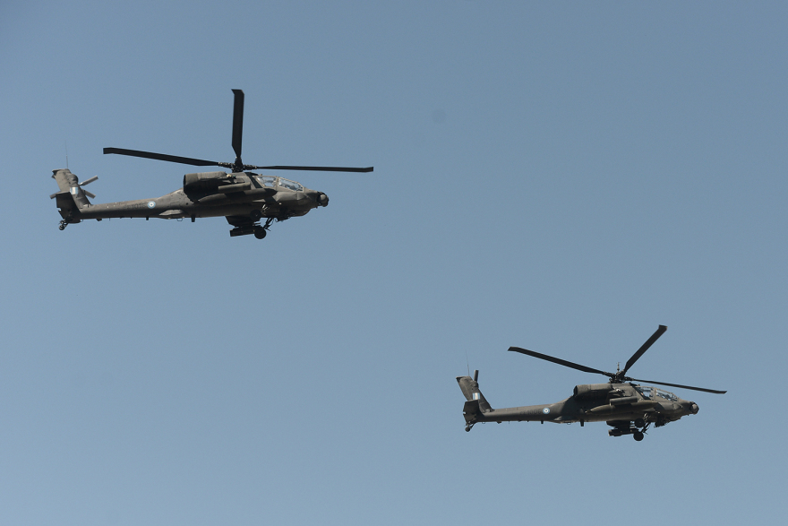 Στρατιωτική παρέλαση 25ης Μαρτίου: Rafale, F-16 Viper και Apache πάνω από την Ακρόπολη - Εντυπωσιακά βίντεο