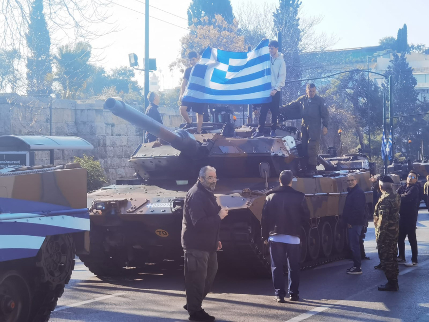 Μεγαλειώδης η στρατιωτική παρέλαση για την 25η Μαρτίου