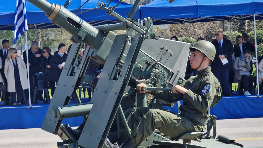 Θεσσαλονίκη: Με στρατιωτικά τμήματα ολοκληρώθηκε η παρέλαση 