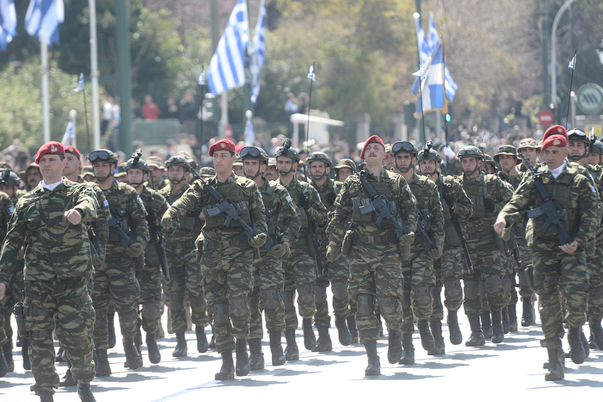Μεγαλειώδης η στρατιωτική παρέλαση για την 25η Μαρτίου