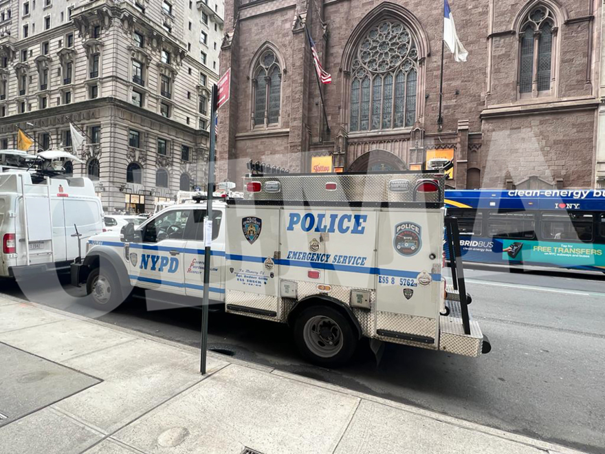 ΗΠΑ: Ο... Ντόναλντ Τραμπ ρυθμίζει την κυκλοφορία στη Νέα Υόρκη - Δείτε βίντεο