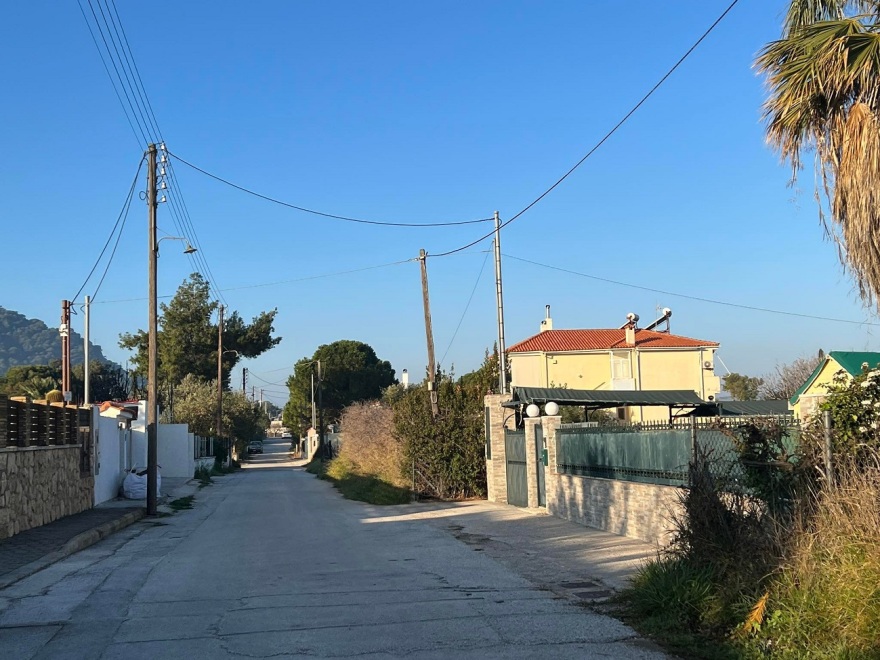 Πυροβολισμοί στο Λαγονήσι: Ανθρωποκυνηγητό για τον εντοπισμό των δραστών που τραυμάτισαν 16χρονο