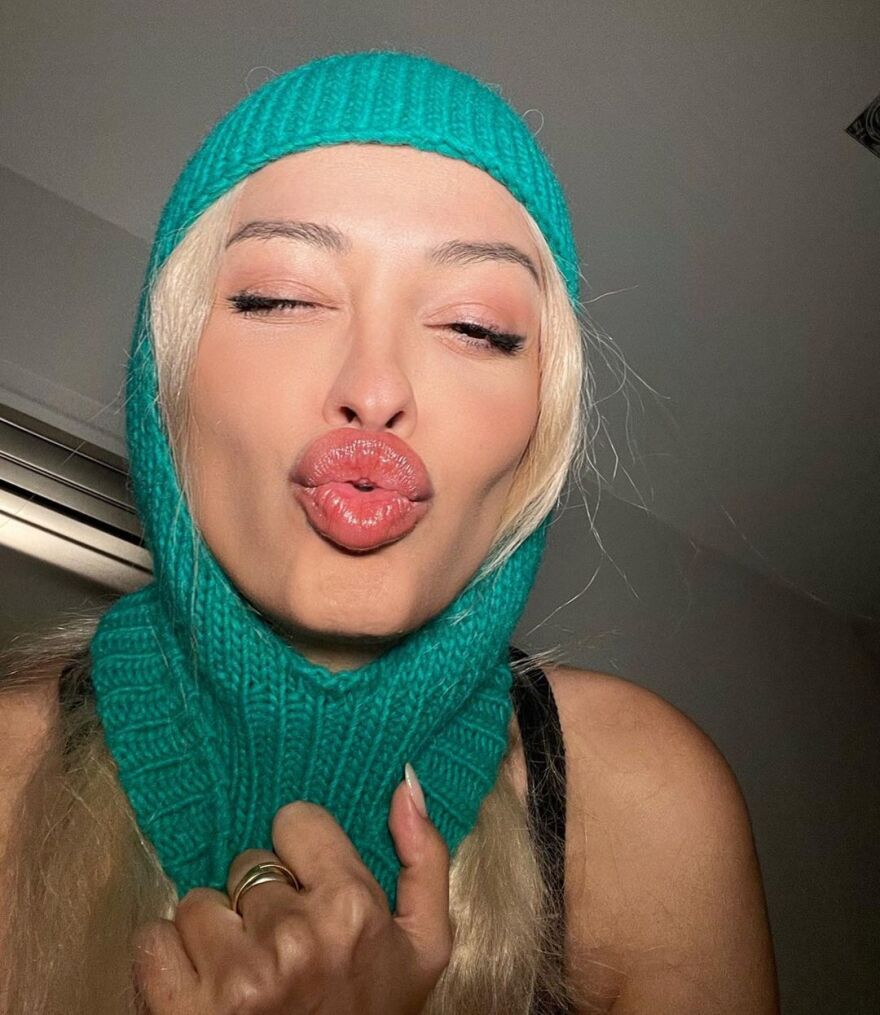 Ελένη Φουρέιρα: H εντυπωσιακή αλλαγή της - Δημοσίευσε φωτογραφίες με ξανθιά μαλλιά