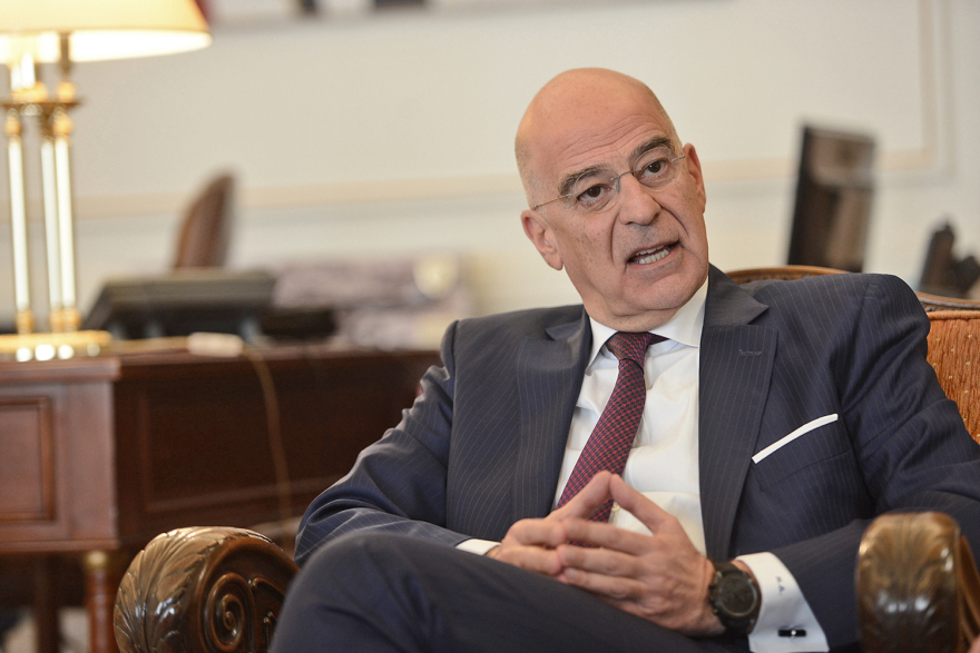 Δένδιας: H Toυρκία τείνει χείρα συνεννόησης, δεν πρέπει να την αρνηθούμε