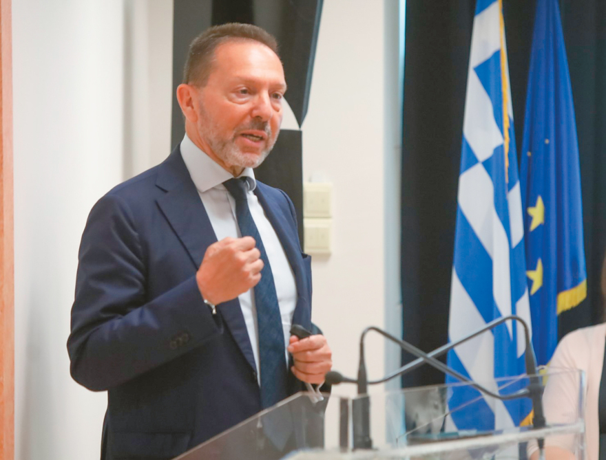 Το δίλημμα των τραπεζιτών: Επικίνδυνες παρενέργειες από τις αυξήσεις στα επιτόκια