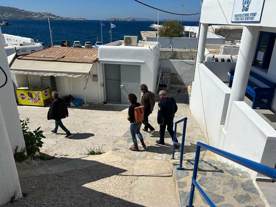 Μύκονος: Στην υποδιεύθυνση αστυνομίας οι αρχαιολόγοι - Ζητούν συνδρομή στις αυτοψίες