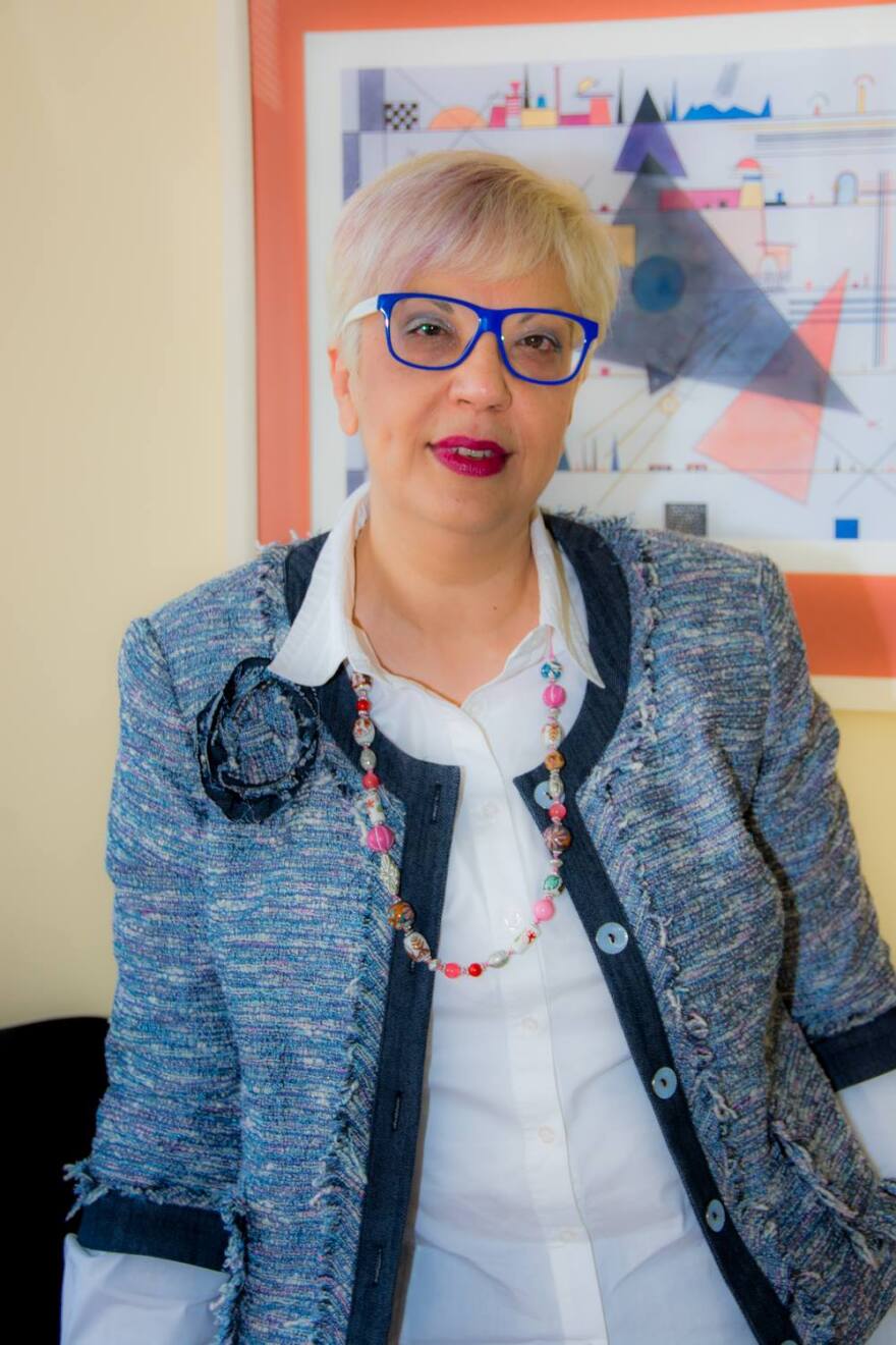 Βάνα Νικολαΐδου: Κύμα συμπαράστασης στην καθηγήτρια του ΕΚΠΑ ενάντια στο bullying από φοιτητές