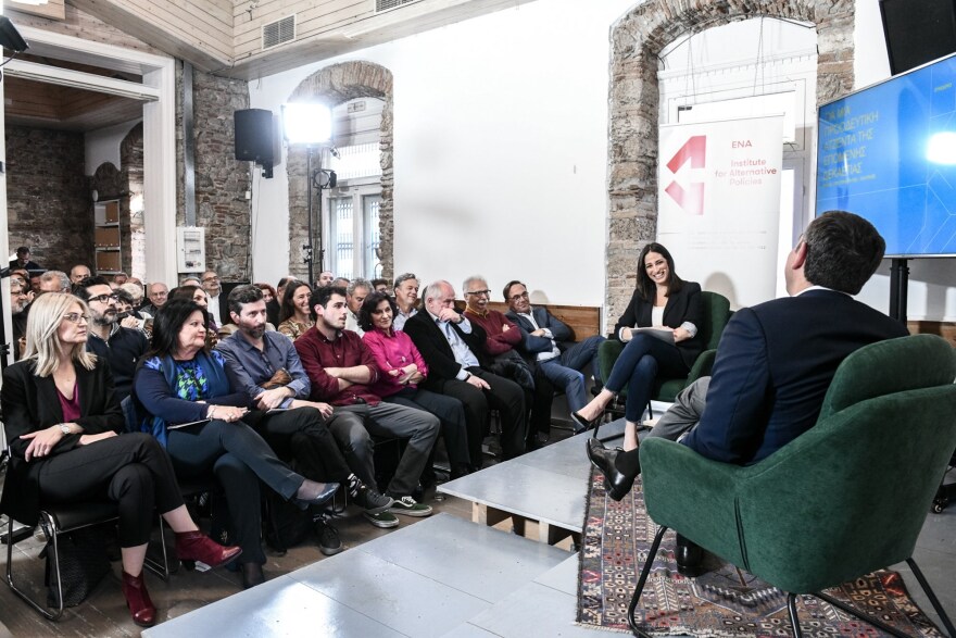 «Σταθερότητα με ΣΥΡΙΖΑ ή περιπέτεια με ΝΔ» το δίλημμα Τσίπρα