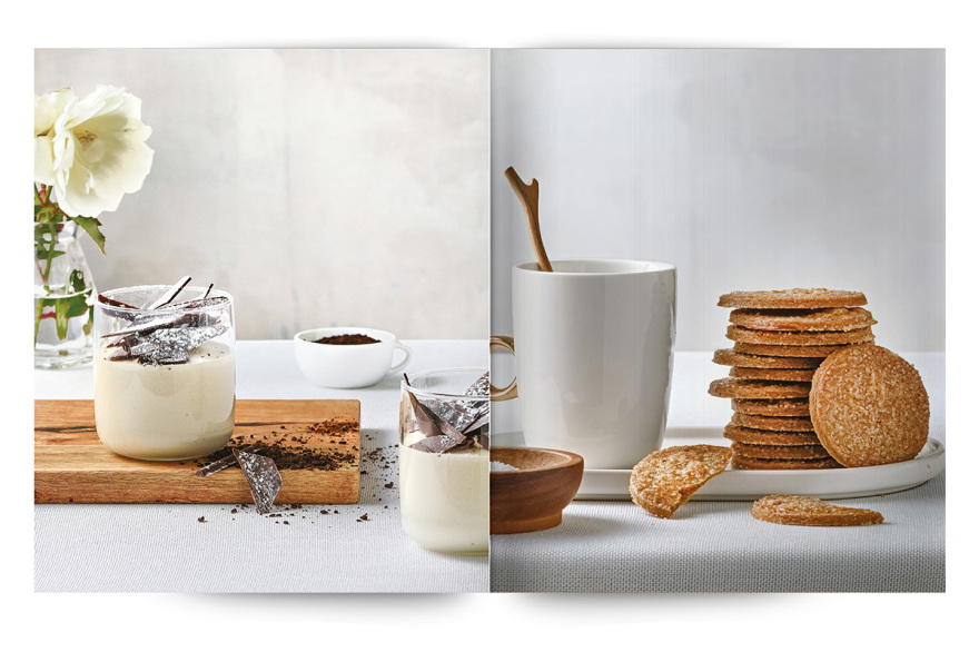 Αυτή την Κυριακή στο Θέμα, ο Στέλιος Παρλιάρος μας ετοιμάζει  «40 συνταγές για μια γλυκιά άνοιξη» 