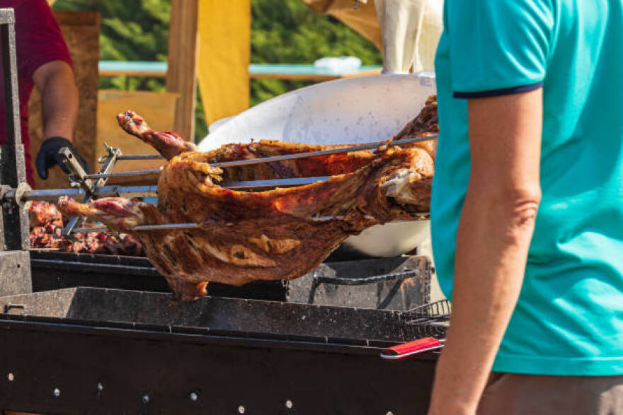 Πάσχα στο χωριό: 5 οικιακές συσκευές που χρειάζεσαι
