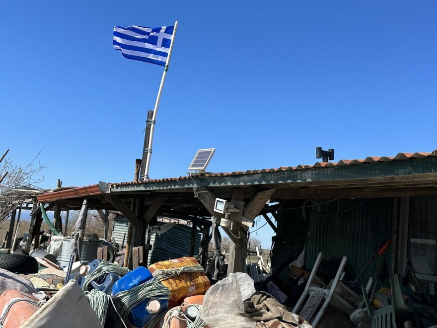 Η «Κυρά του Δέλτα» απέκτησε δορυφορικό τηλέφωνο και Ίντερνετ και θέλει να επικοινωνεί με όλον τον κόσμο