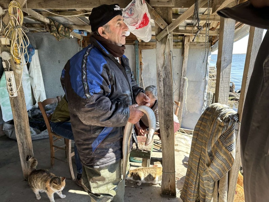 Η «Κυρά του Δέλτα» απέκτησε δορυφορικό τηλέφωνο και Ίντερνετ και θέλει να επικοινωνεί με όλον τον κόσμο