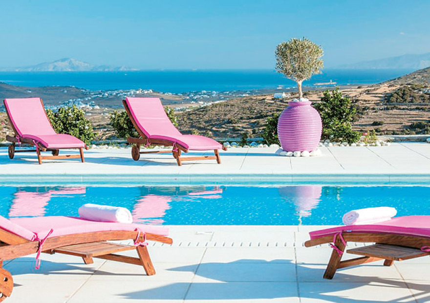 Γιάννης Ραγκούσης: 2.200 ευρώ τη βραδιά νοικιάζει τη βίλα του «Full moon» στην Πάρο