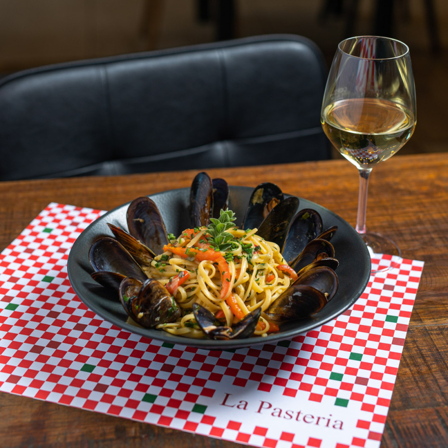  Βόλτα στο The Mall Athens για ψώνια και φαγητό. Αυτές είναι οι επιλογές του μήνα