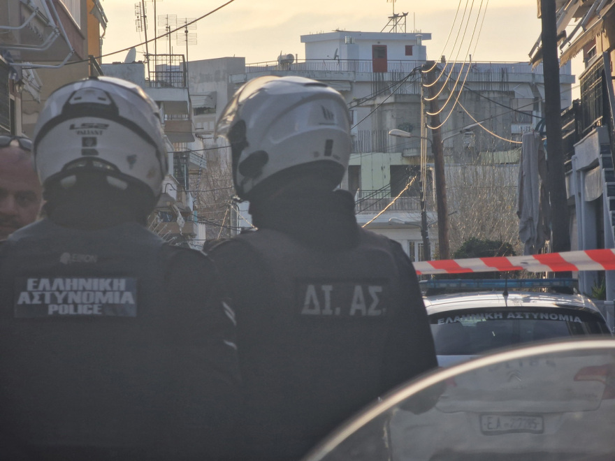Θεσσαλονίκη: Έληξε ο συναγερμός - Ψεύτικη η βόμβα που εντοπίστηκε σε διαμέρισμα