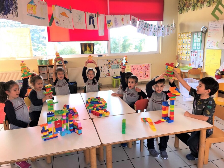 Το σχολείο που μετατρέπει το παιχνίδι σε γνώση και δημιουργία