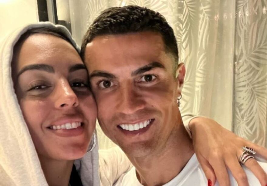 Κριστιάνο Ρονάλντο: H μητέρα του ξεκαθαρίζει τι συμβαίνει με την Τζορτζίνα - «Όλα τα ζευγάρια τσακώνονται»
