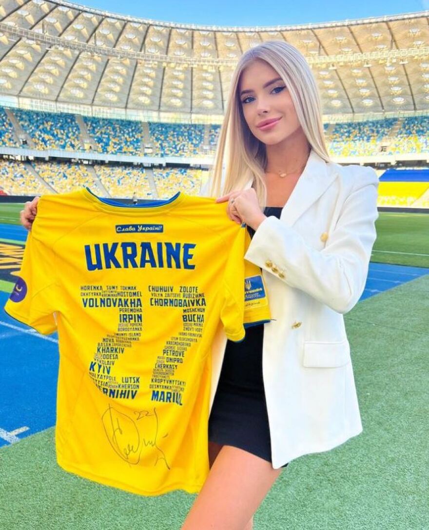 Ντάρια Μπόνταρ: Η καλλονή δημοσιογράφος της Σαχτάρ Ντόνετσκ 