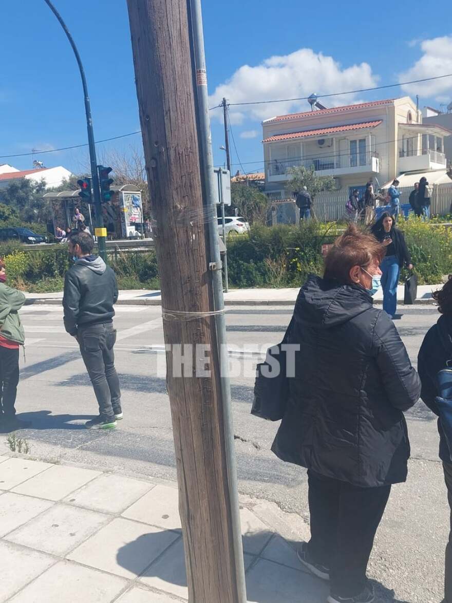 Πάτρα: Ταλαιπωρία για επιβάτες λόγω προβλήματος στις ράγες του Προαστιακού - Δείτε φωτογραφίες