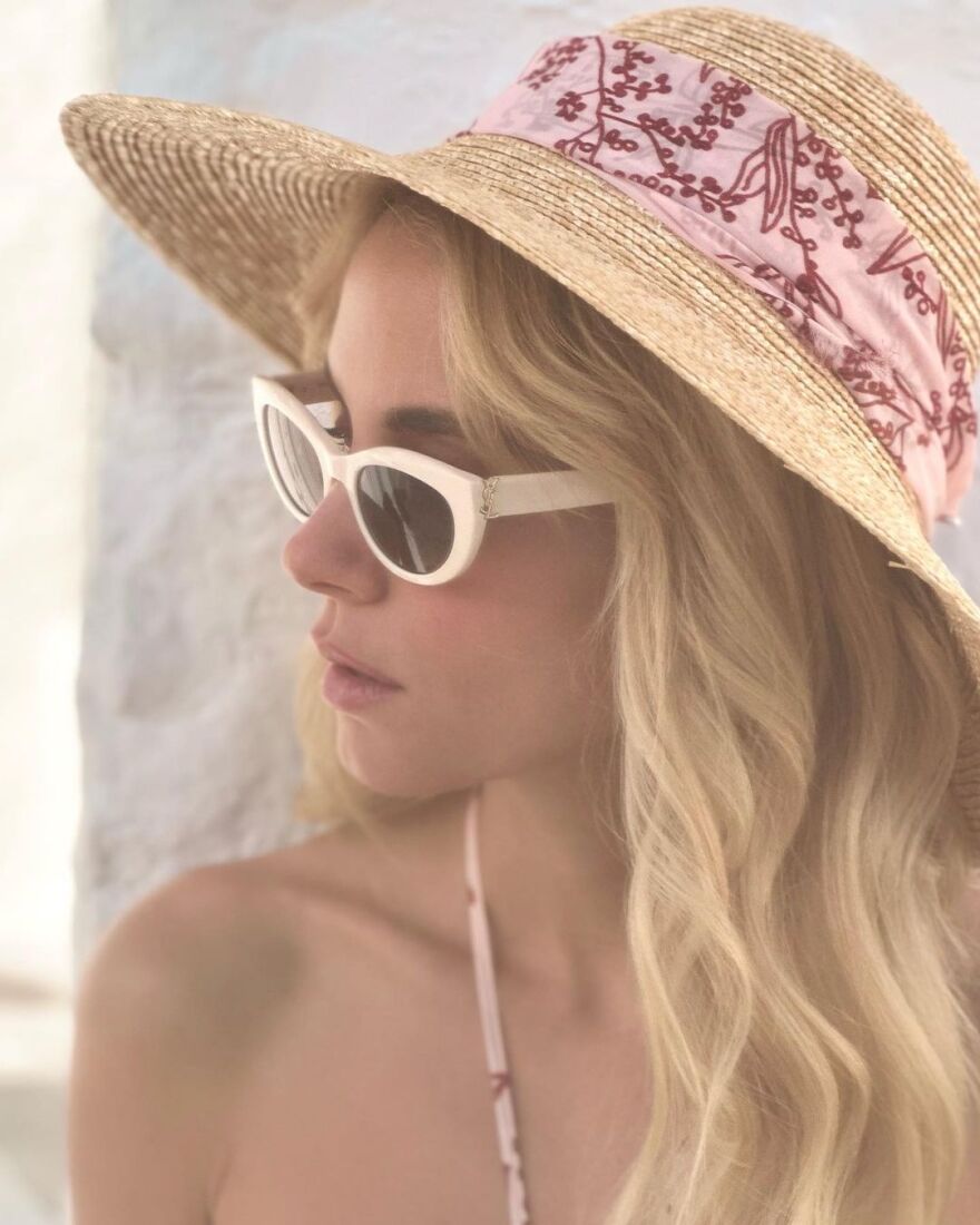 Δούκισσα Νομικού: Φέρνει το καλοκαίρι από την Ύδρα - Δείτε φωτογραφίες