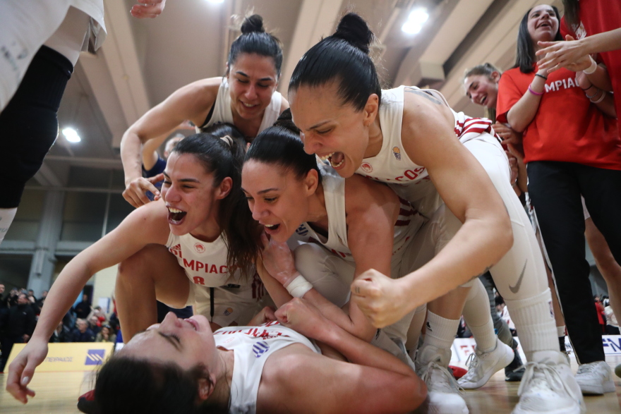 Τελικός πρωταθλήματος μπάσκετ γυναικών, Ολυμπιακός - Παναθηναϊκός 87-83: Κούπα με ανατροπή 