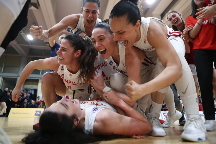 Τελικός πρωταθλήματος μπάσκετ γυναικών, Ολυμπιακός - Παναθηναϊκός 87-83: Κούπα με ανατροπή 