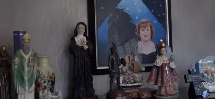 H Σούζαν Μπόιλ αποκάλυψε τους λόγους που παρά την τεράστια περιουσία της, μένει ακόμα στο πατρικό της