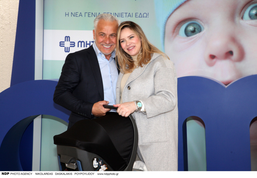 Χάρης Χριστόπουλος - Ανίτα Μπράντ: Πήραν εξιτήριο από το μαιευτήριο