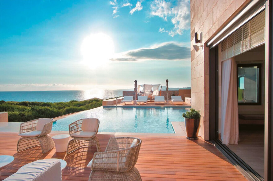 Γιατί οι εφοπλιστές αγοράζουν... με πάθος Ελλάδα