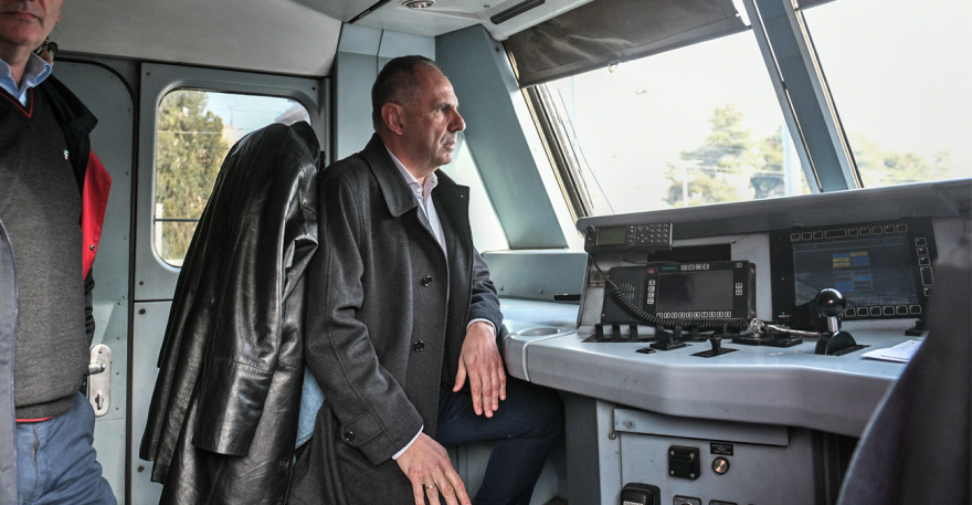 Τρένα: Μεγαλώνει το ταξίδι για Θεσσαλονίκη στις 5,5 ώρες - Πολύμηνη και δύσκολη η ανάταξη του σιδηροδρόμου