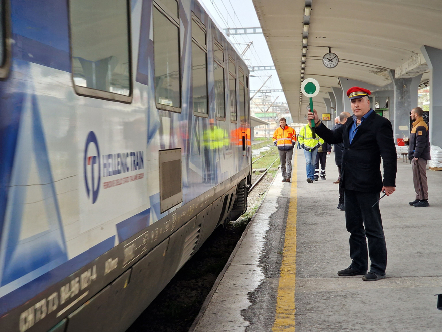 Τρένα: Συγκίνηση στα πρώτα δρομολόγια του Intercity - Δείτε φωτογραφίες
