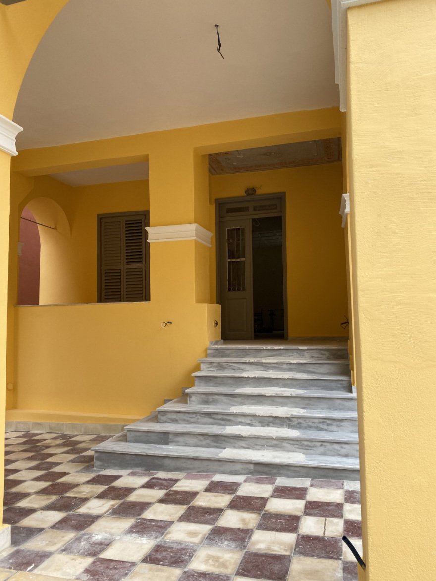 Πλάκα: Αποκαθίστανται τα ιστορικά της κτήρια από το υπουργείο Πολιτισμού και Αθλητισμού