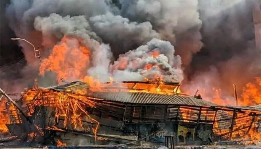 Κόλαση φωτιάς σε αγορά στο Μπανγκλαντές