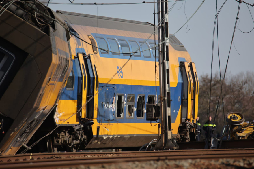 Ολλανδία - Εκτροχιασμός τρένου: Βίντεο ντοκουμέντο μετά το δυστύχημα