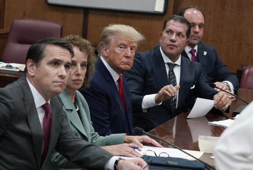 Ντόναλντ Τραμπ: Δήλωσε «not guilty» για 34 κατηγορίες στο δικαστήριο του Μανχάταν