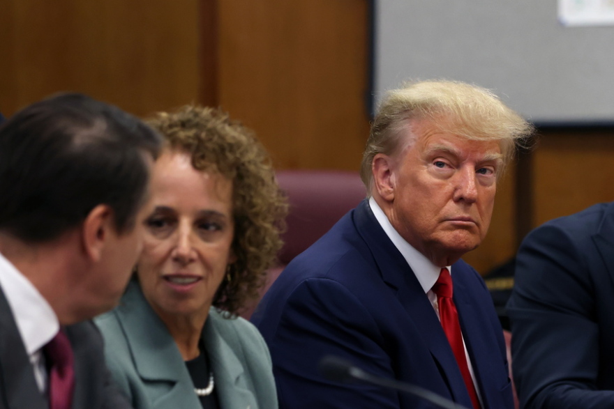 Στόρμι Ντάνιελς: Καλείται να πληρώσει ακόμη 120.000 δολάρια στον Τραμπ - Τι αποφάσισε Εφετείο