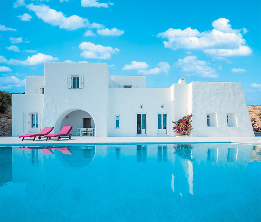 Ο Ραγκούσης μας έστειλε εξώδικο να ζητήσουμε (εμείς;) συγγνώμη - Κύριε Ραγκούση μας, δάνειο από τον ΟΕΚ για βιλάρα 450τ.μ. στην Πάρο με πισίνα και ενοικίαση με €2.000 την ημέρα; Δεν το λες και εργατική κατοικία...