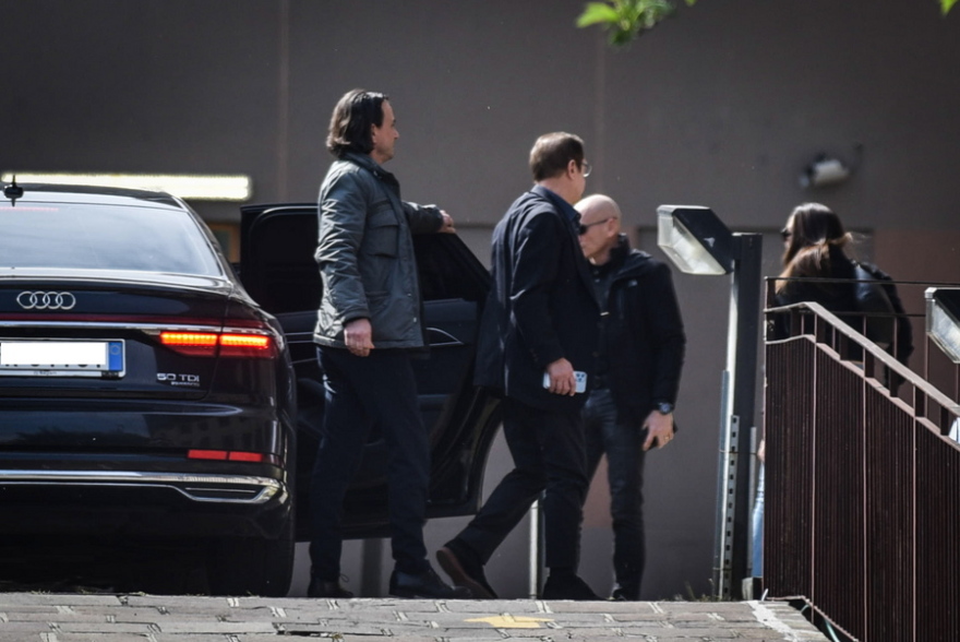 Σίλβιο Μπερλουσκόνι: «Είμαστε πιο ανακουφισμένοι, υπάρχει βελτίωση» λέει ο αδερφός του