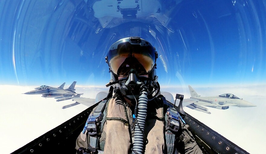 «UNA RAZZA 01-23»: Έλληνες και Ιταλοί πιλότοι μαζί σε συνεκπαίδευση από την αεροπορική βάση της Ανδραβίδας